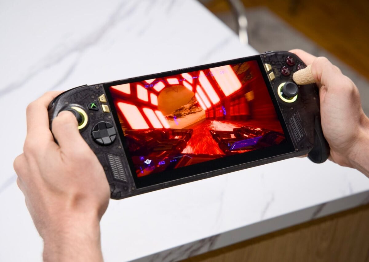 The Xbox Ally Handhelds Are Getting an Upscaled Lease on Life