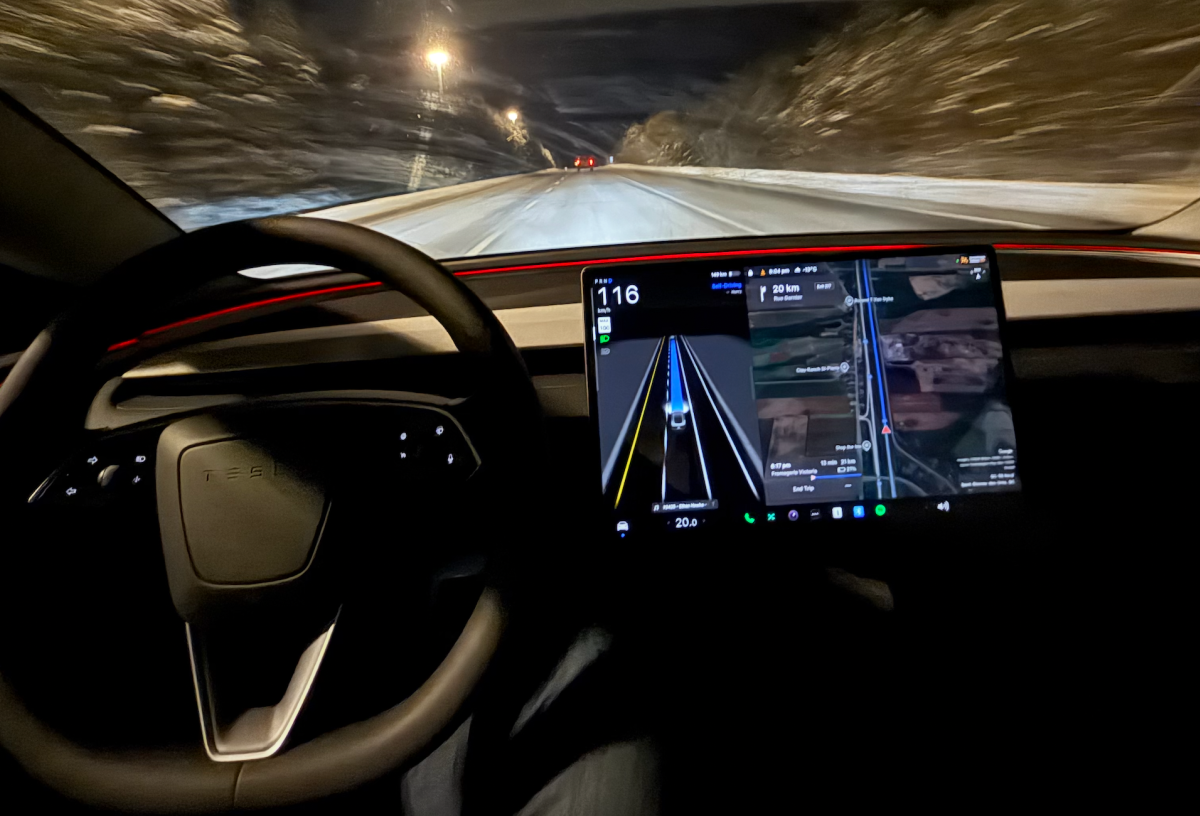 Tesla FSD ‘subscriptions’ hit 1.74M, counted the way Musk’s pay package wants