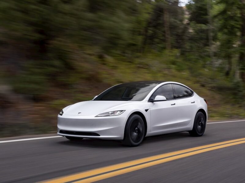 Tesla appears to be preparing to sell US-built Model 3s in Canada again