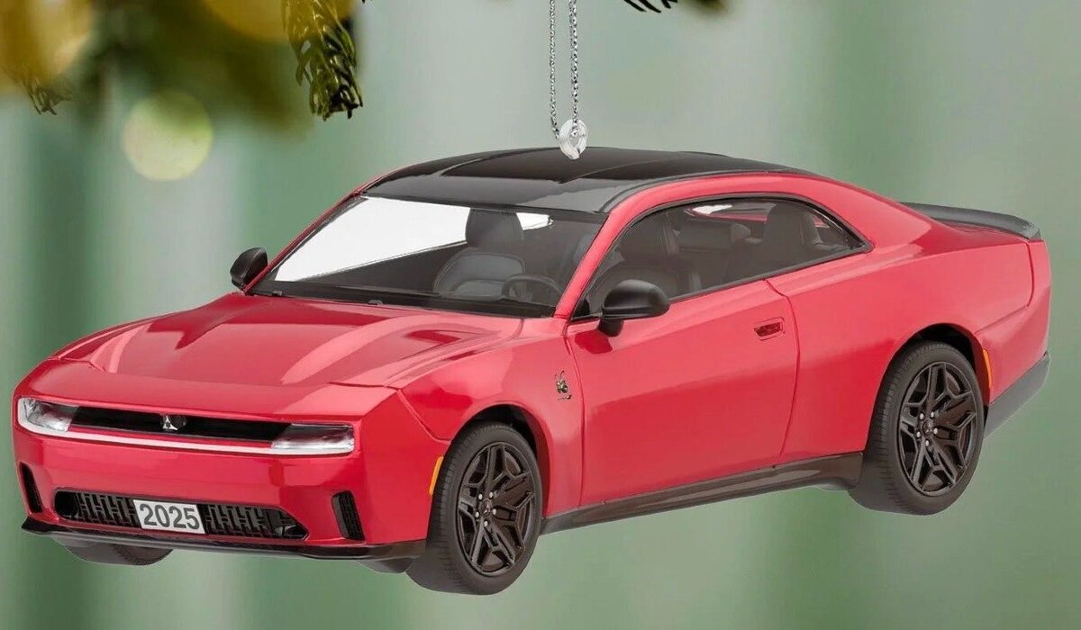 Charge up your Christmas tree with this Hallmark Keepsake Daytona Scat Pack