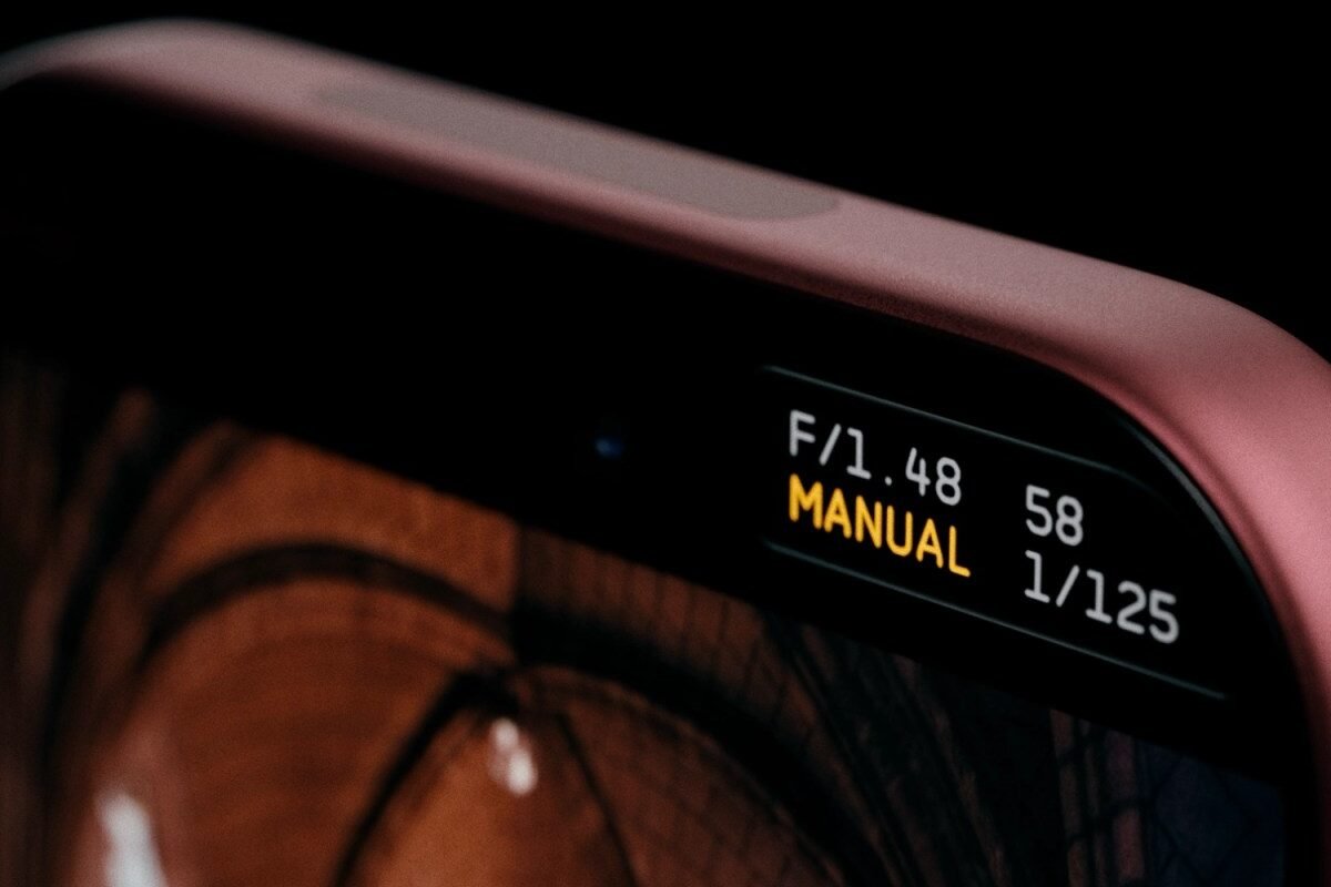 Halide 3.2 pro camera arrives with iPhone 18 Pro aperture feature and two new looks