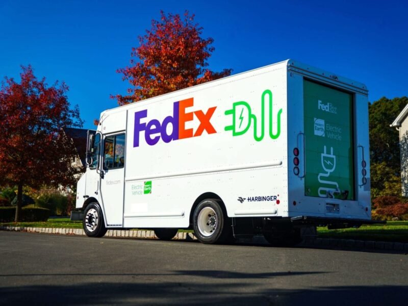 FedEx orders 2,000 electric trucks from Harbinger in $300M deal