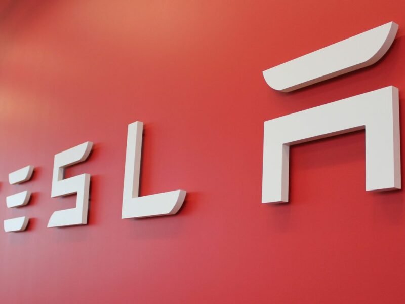 Tesla (TSLA) Q3 2026 delivery estimates range from 422,000 to 482,000