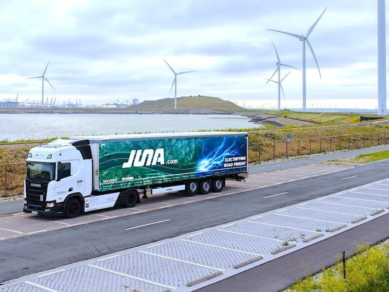 JUNA puts more than 100 Scania electric semi trucks to work