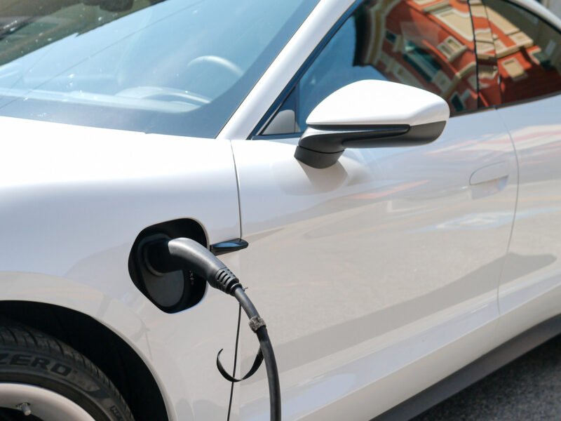 What kind of cooling system do EV batteries use and how does it work?
