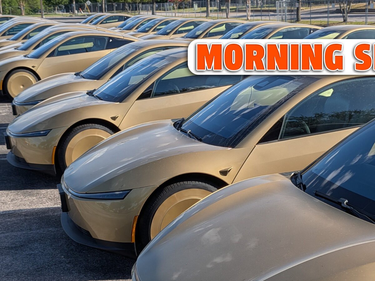 Tesla Still Wants To Sell Cybercabs This Year