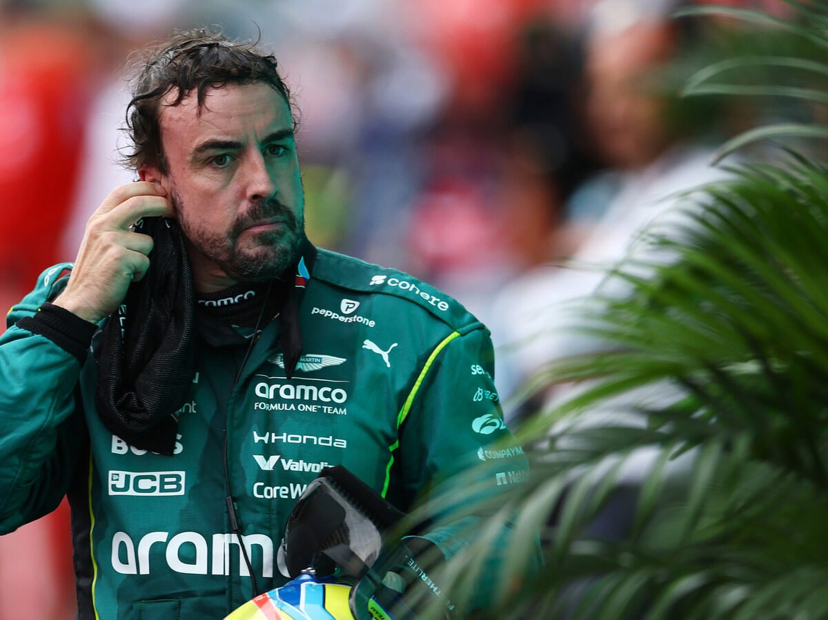 Fernando Alonso Bashes ‘Low Quality’ Rivals Over Turn 1 Collision At USGP