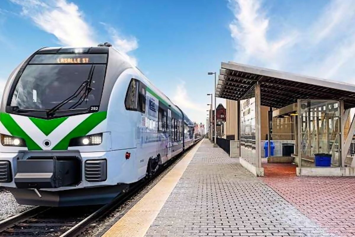 Chicago Metra calls its new battery-electric locomotive a first of its kind