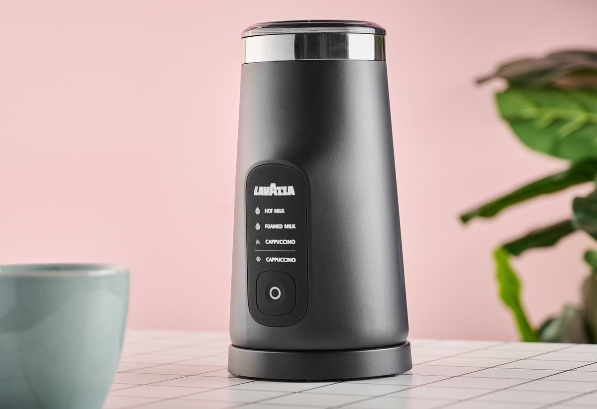 Lavazza MilkEasy Plus review: affordable frothing made easy