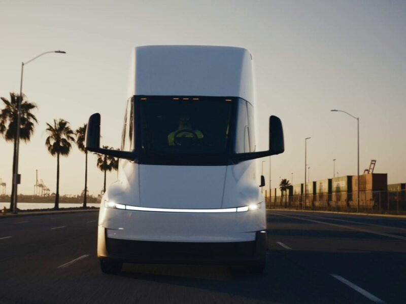 Tesla Semi finally enters volume production, 7 years behind schedule